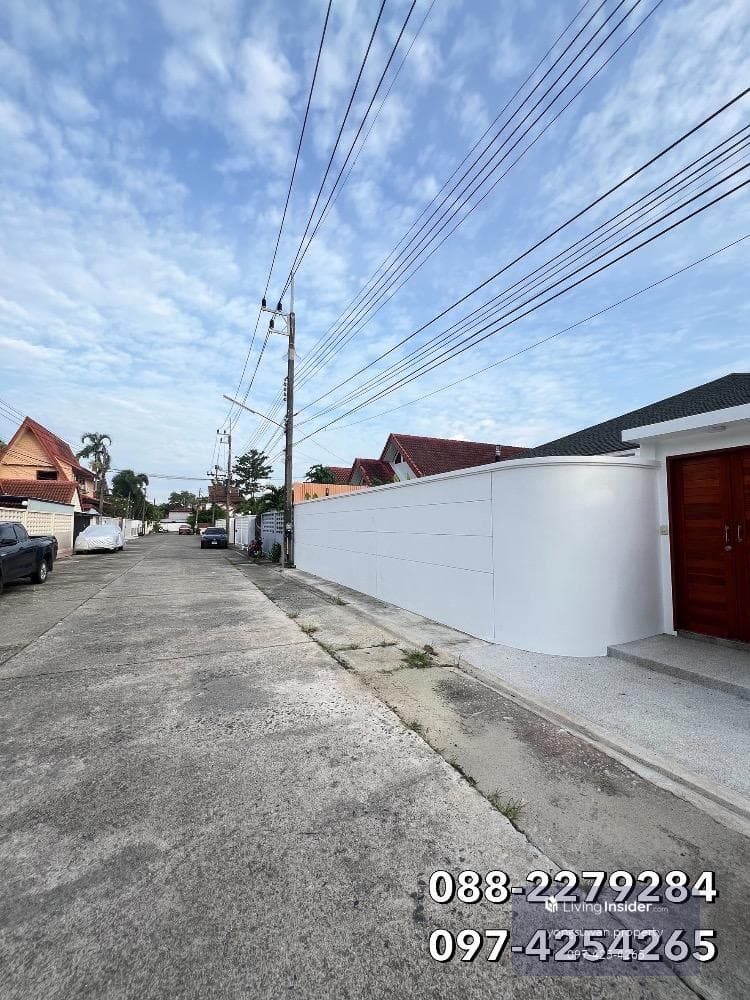 Pool Villa Rawai, Phuket 420 SQM. 3 Bed, 3 Bath Near Rawai Beach. - image 3