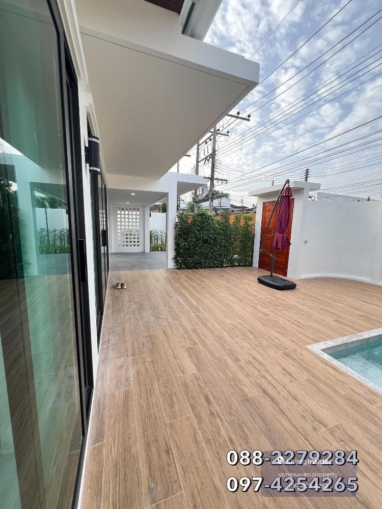 Pool Villa Rawai, Phuket 420 SQM. 3 Bed, 3 Bath Near Rawai Beach. - image 11