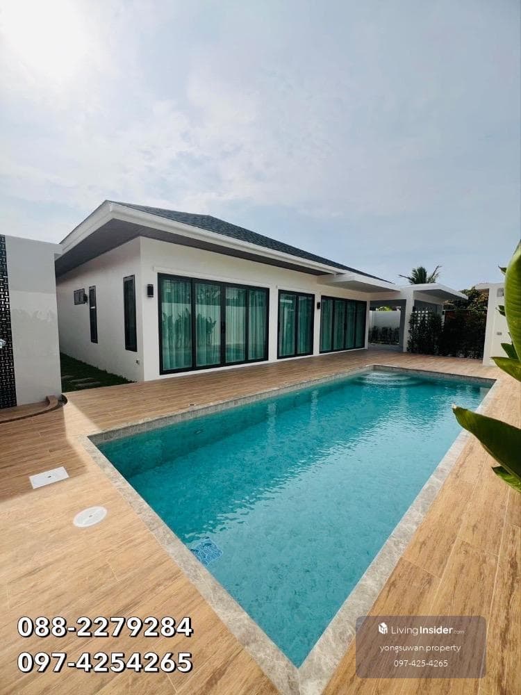 Pool Villa Rawai, Phuket 420 SQM. 3 Bed, 3 Bath Near Rawai Beach. - image 12