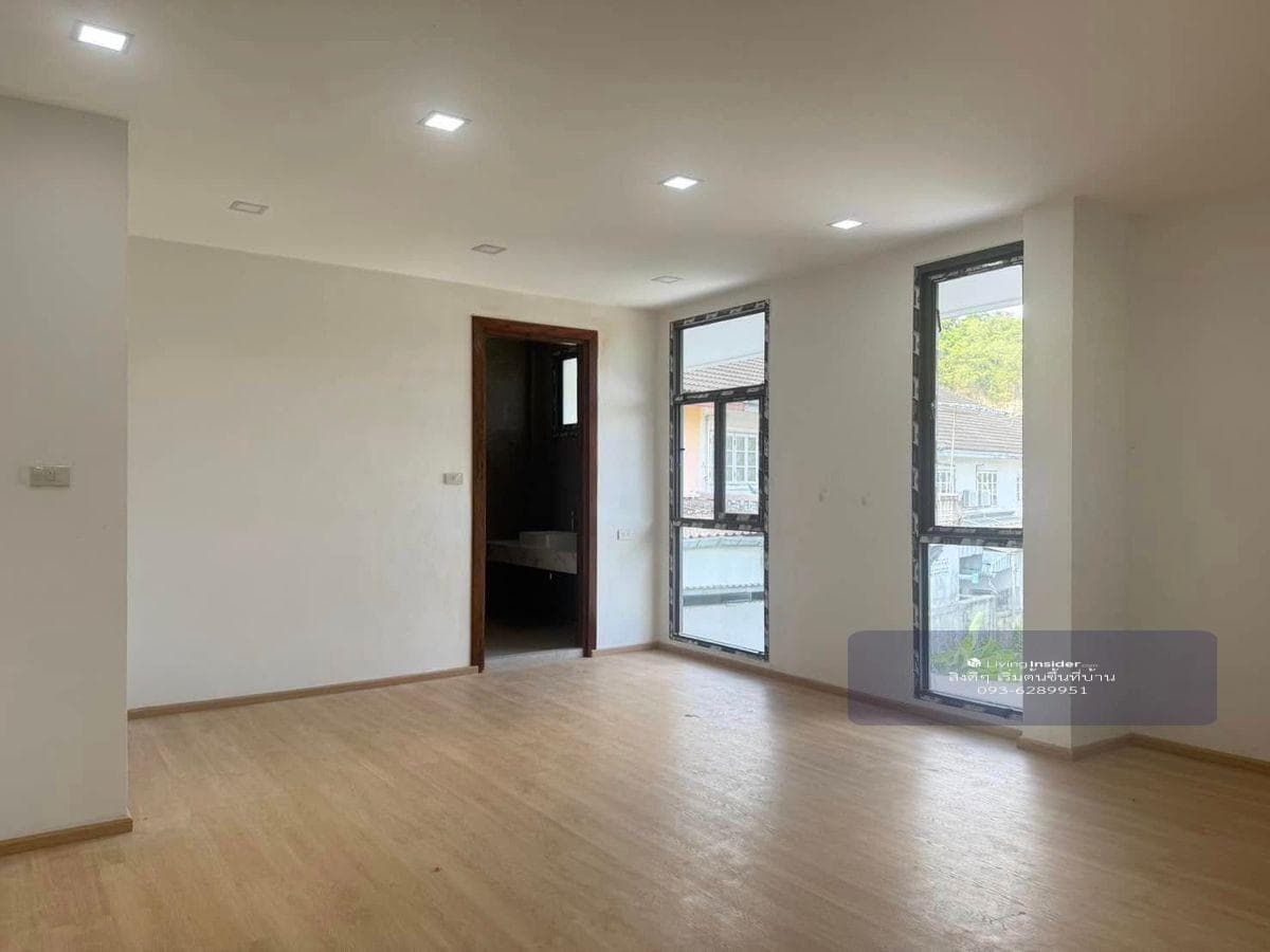 Luxury house with private pool In the heart of Phuket! City Home Village Just wait for you to be the owner! - image 24