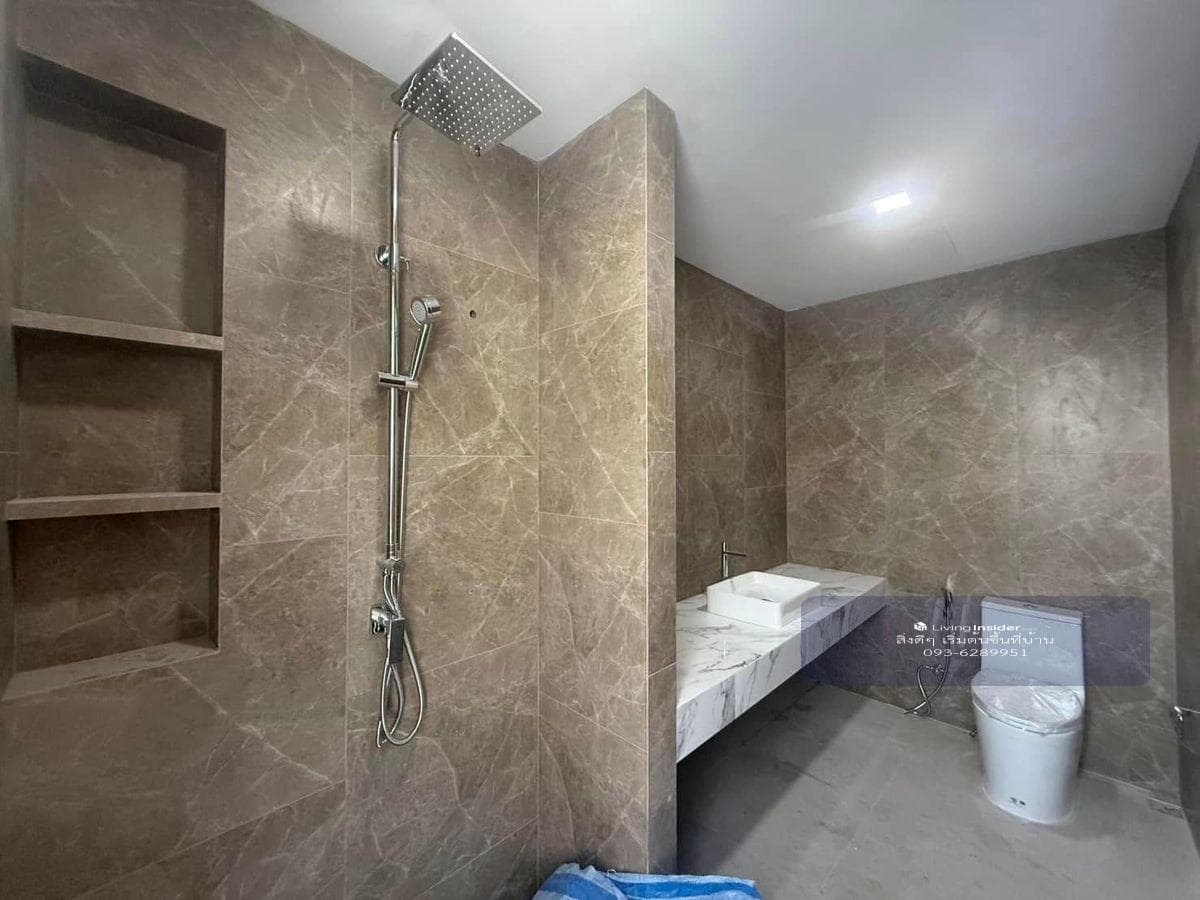 Luxury house with private pool In the heart of Phuket! City Home Village Just wait for you to be the owner! - image 10