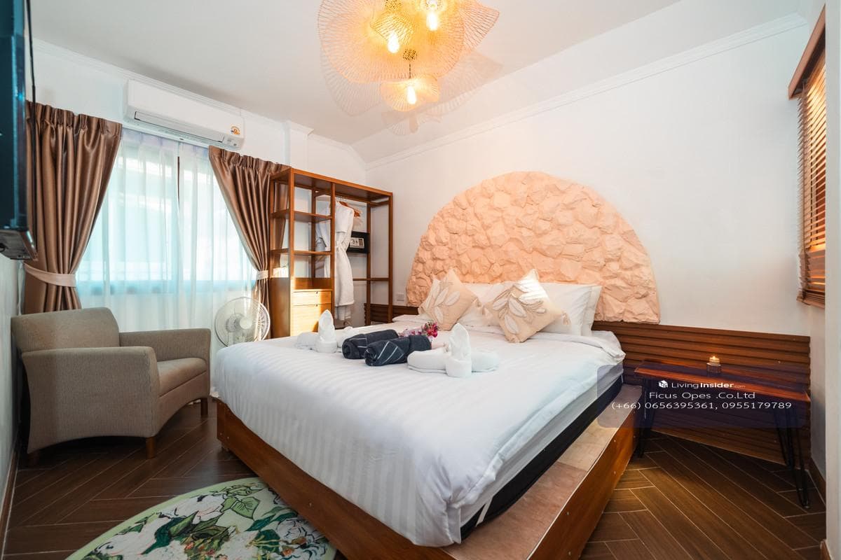 Pool Villa 6 Bedrooms Big Pool 8*4 M. Prime Location in BangTao Phuket For Sale, Rent. Installment Payment applies. - image 28