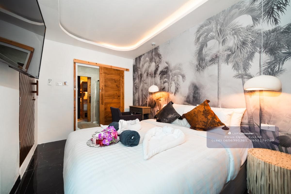 Pool Villa 6 Bedrooms Big Pool 8*4 M. Prime Location in BangTao Phuket For Sale, Rent. Installment Payment applies. - image 35