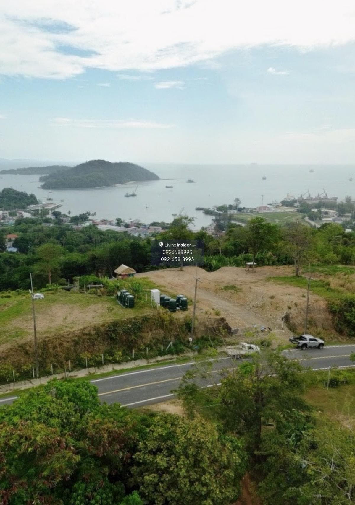 Land for sale, 7 rai 2 ngan 1.9 square wah, sea view, Makham Bay, Phuket Province, very good price, suitable for investment, development, building a vacation home, next to the main road, Phuket City location.