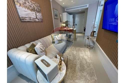 [920081021-9] Condo with Balcony, Ideal Location, Investment, Loan for Foreigner - image 8