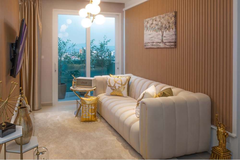 [920081021-9] Condo with Balcony, Ideal Location, Investment, Loan for Foreigner - image 4