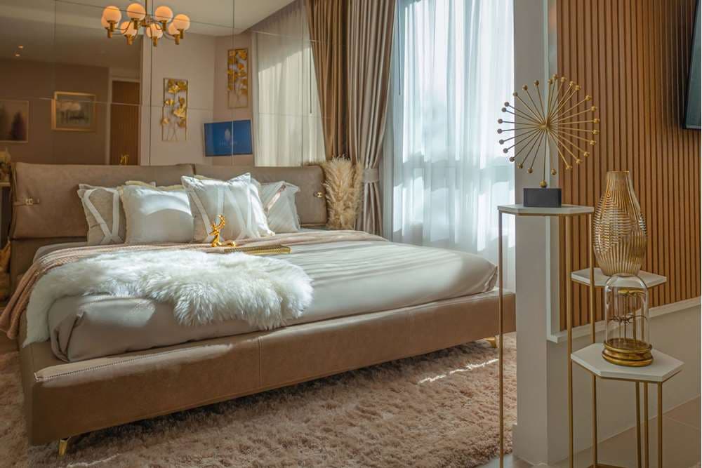 [920081021-9] Condo with Balcony, Ideal Location, Investment, Loan for Foreigner - image 3