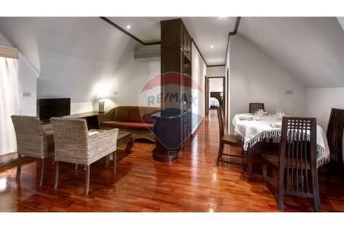 [920081001-1229] "Find Paradise: Golden Palms Condo in Patong"