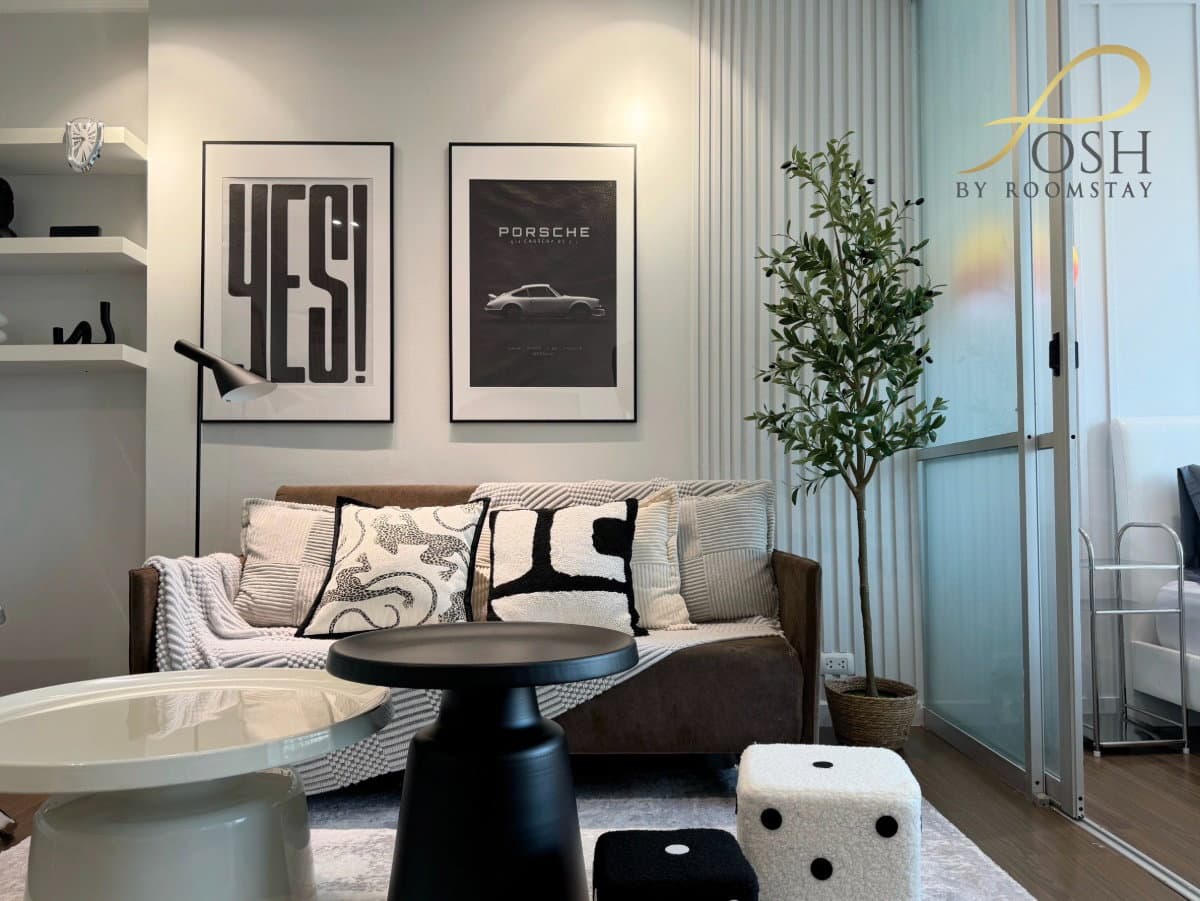 dCondo Creek, newly renovated Mid-Century style - image 3