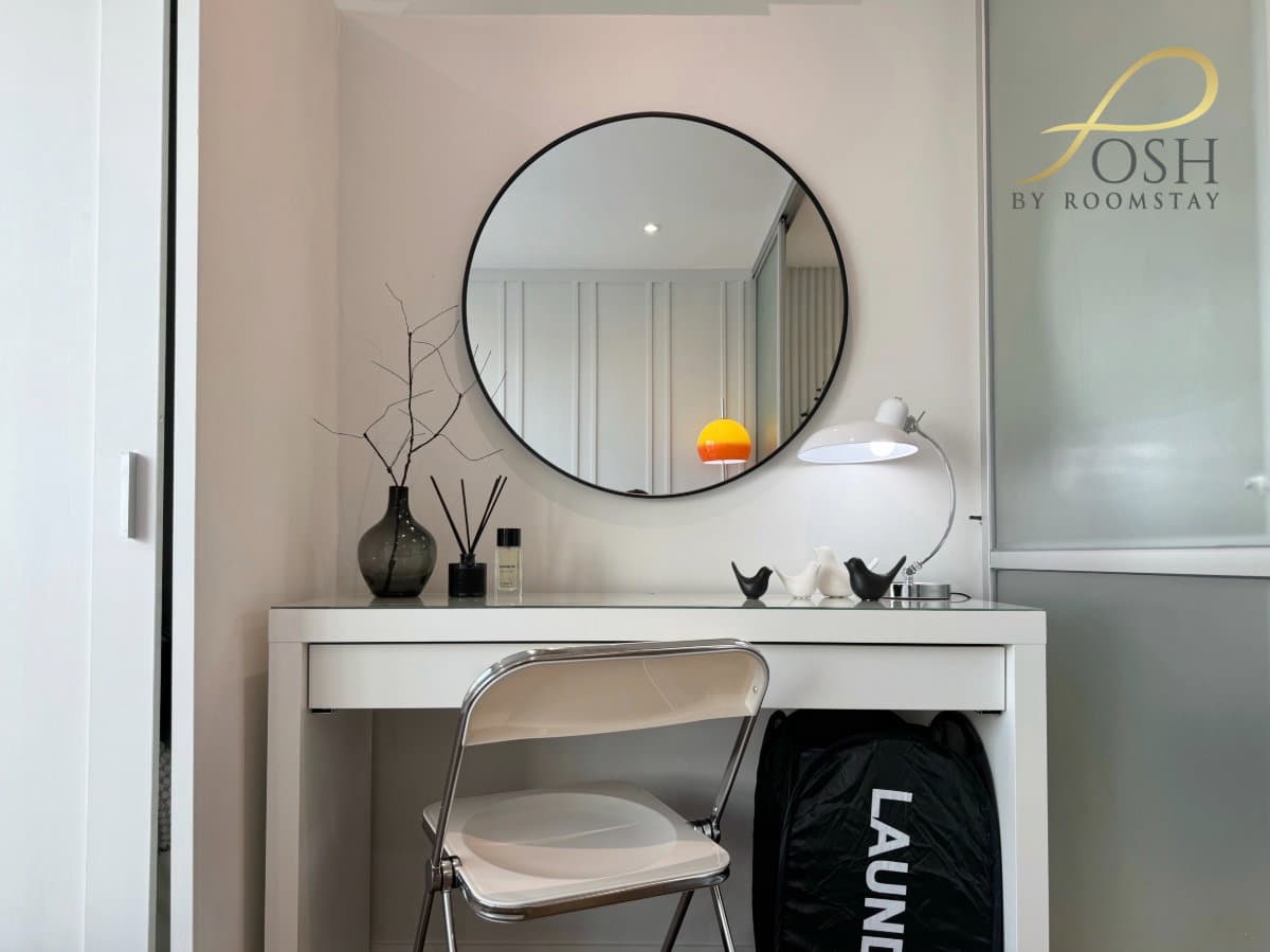 dCondo Creek, newly renovated Mid-Century style - image 7