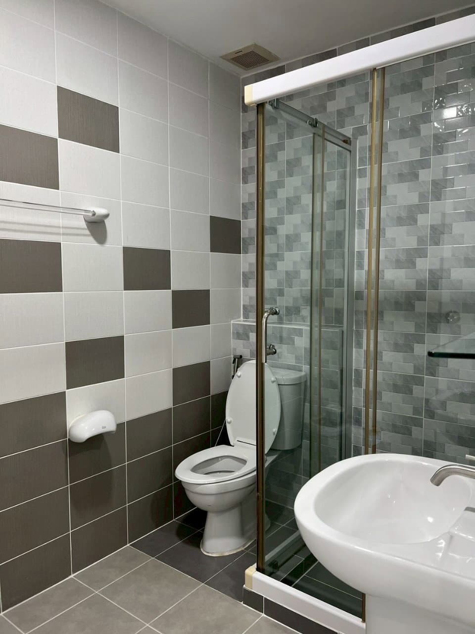 Zcape 3 Condominium For Sell WR-03173 - image 8