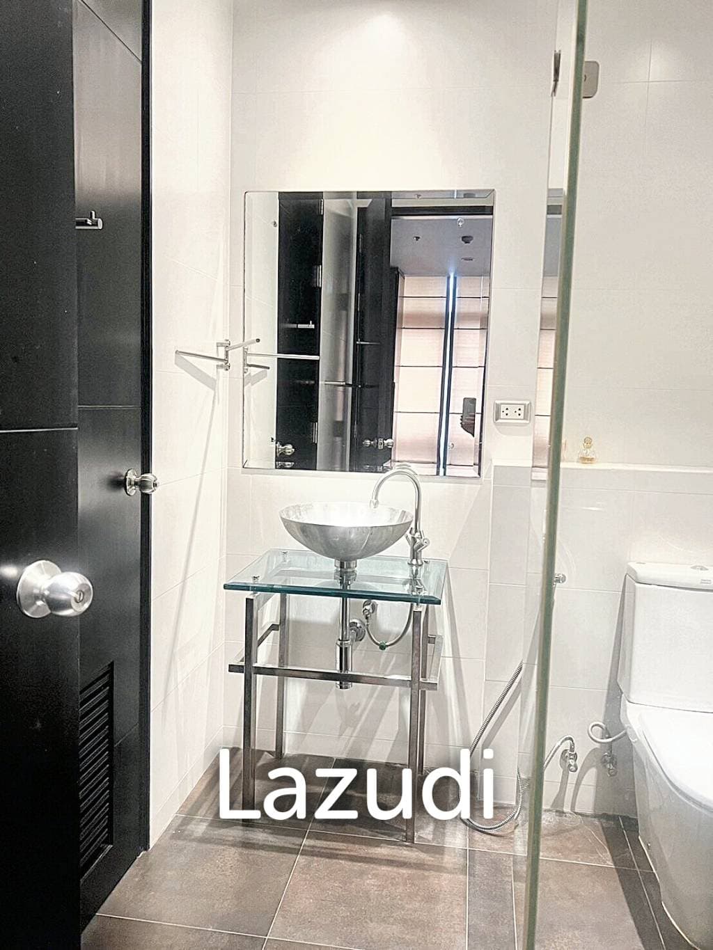 3 Bed 3 Bath 140 SQ.M The Height condominium - image 7