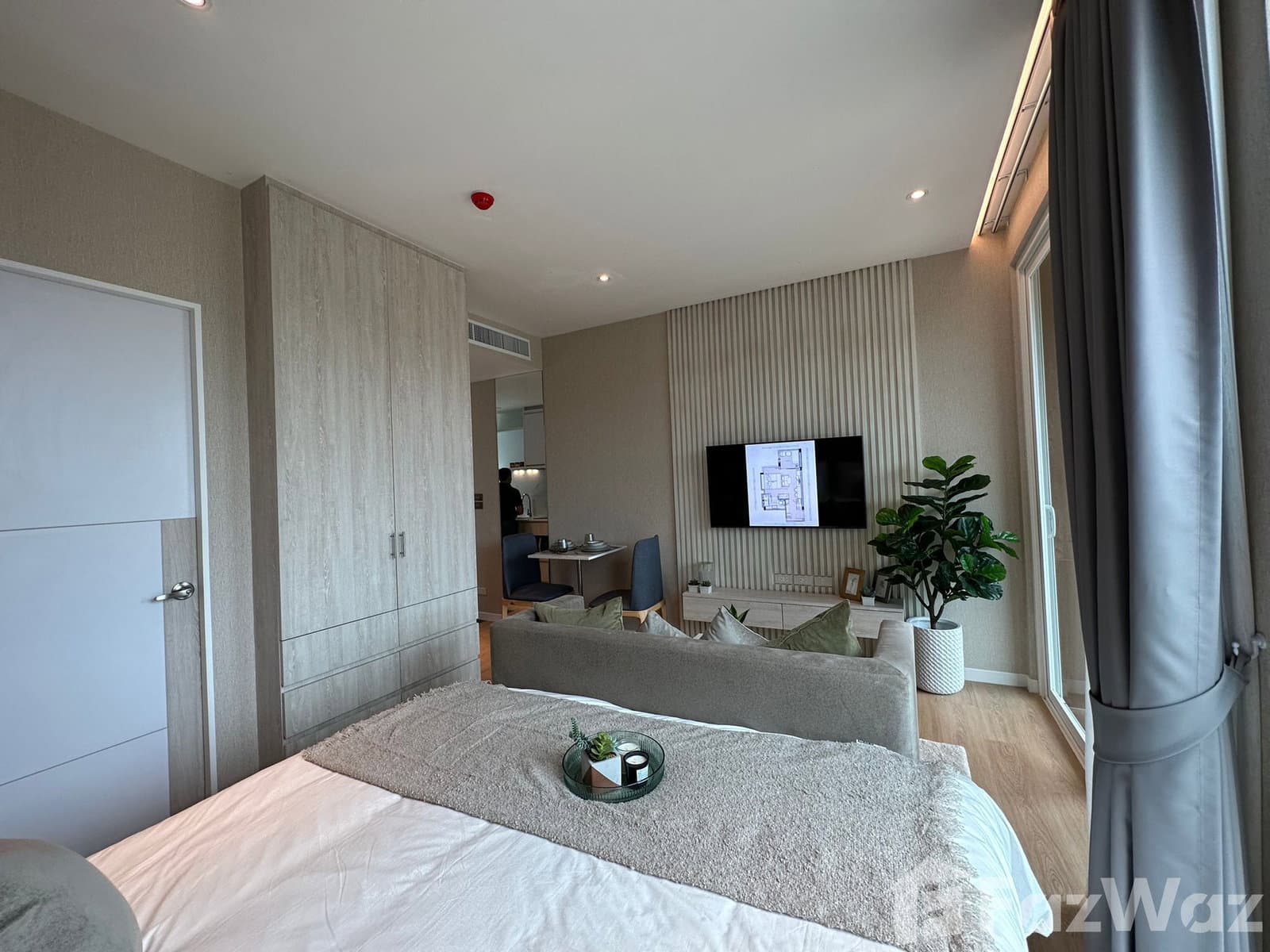 Unique Beachfront Seaview Studio Unit Condo For Sale 5342196 - image 2