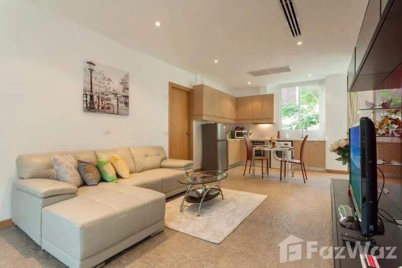 Spacious 2 bed Freehold condo with Semi Private Garden 5363341 - image 3