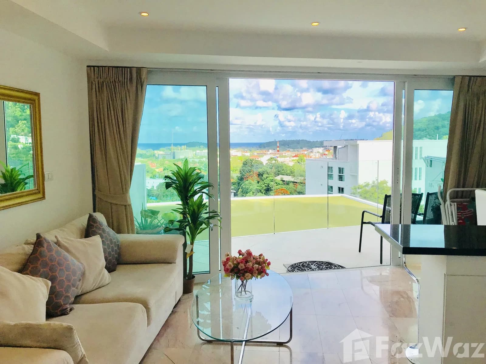 Pink Marble floor,Best spot for sunset ,close to restaurant 658548