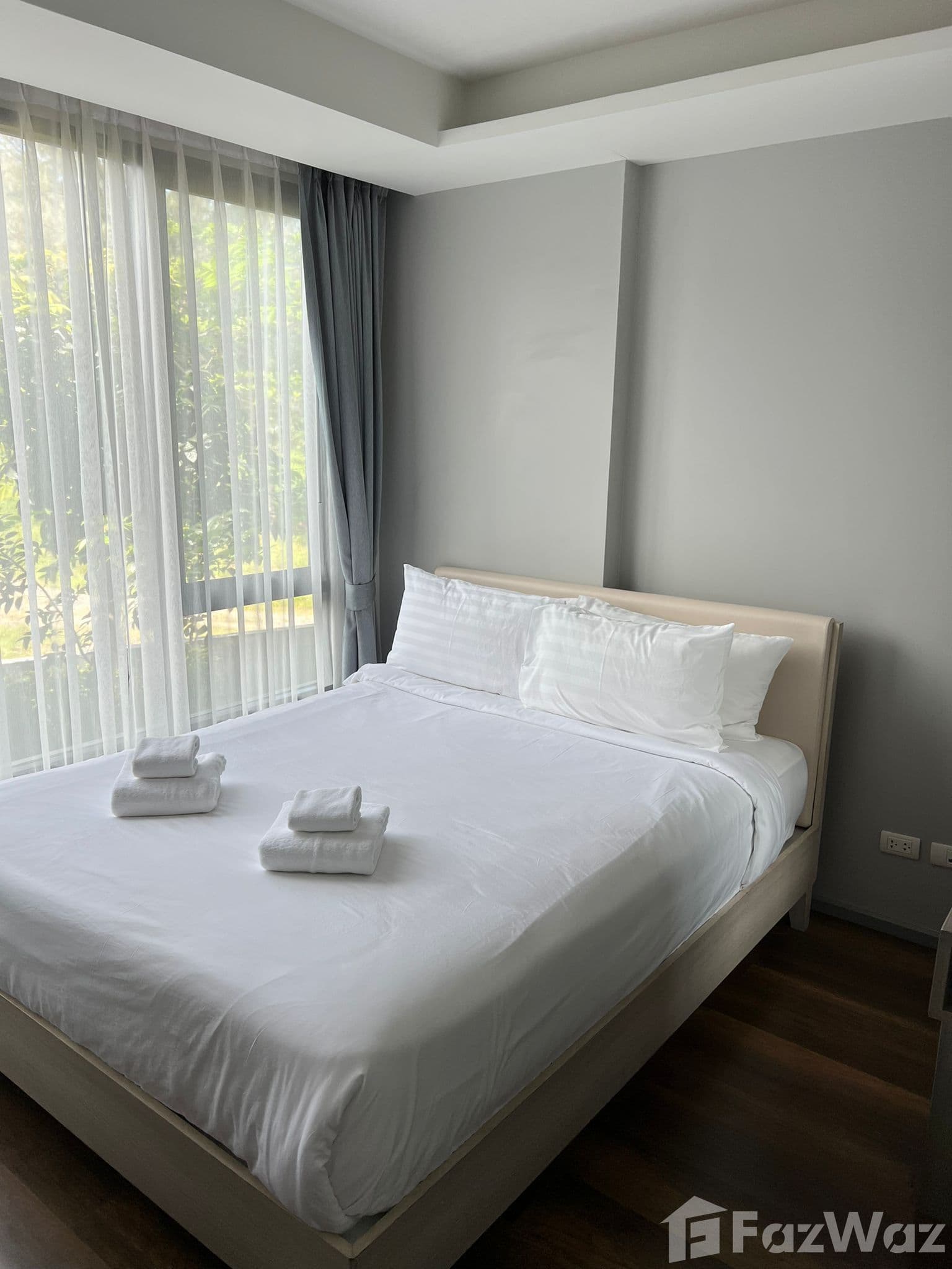 Immaculate Studio with Quality Fittings and Furniture  1222588 - image 3