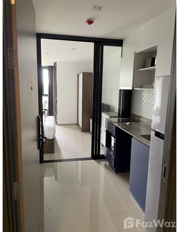 Discover THE BASE: Your Phuket Getaway Awaits! 1084062 - image 4