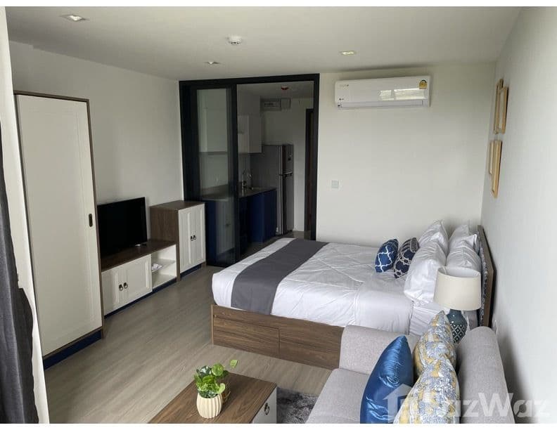 Discover THE BASE: Your Phuket Getaway Awaits! 1084062