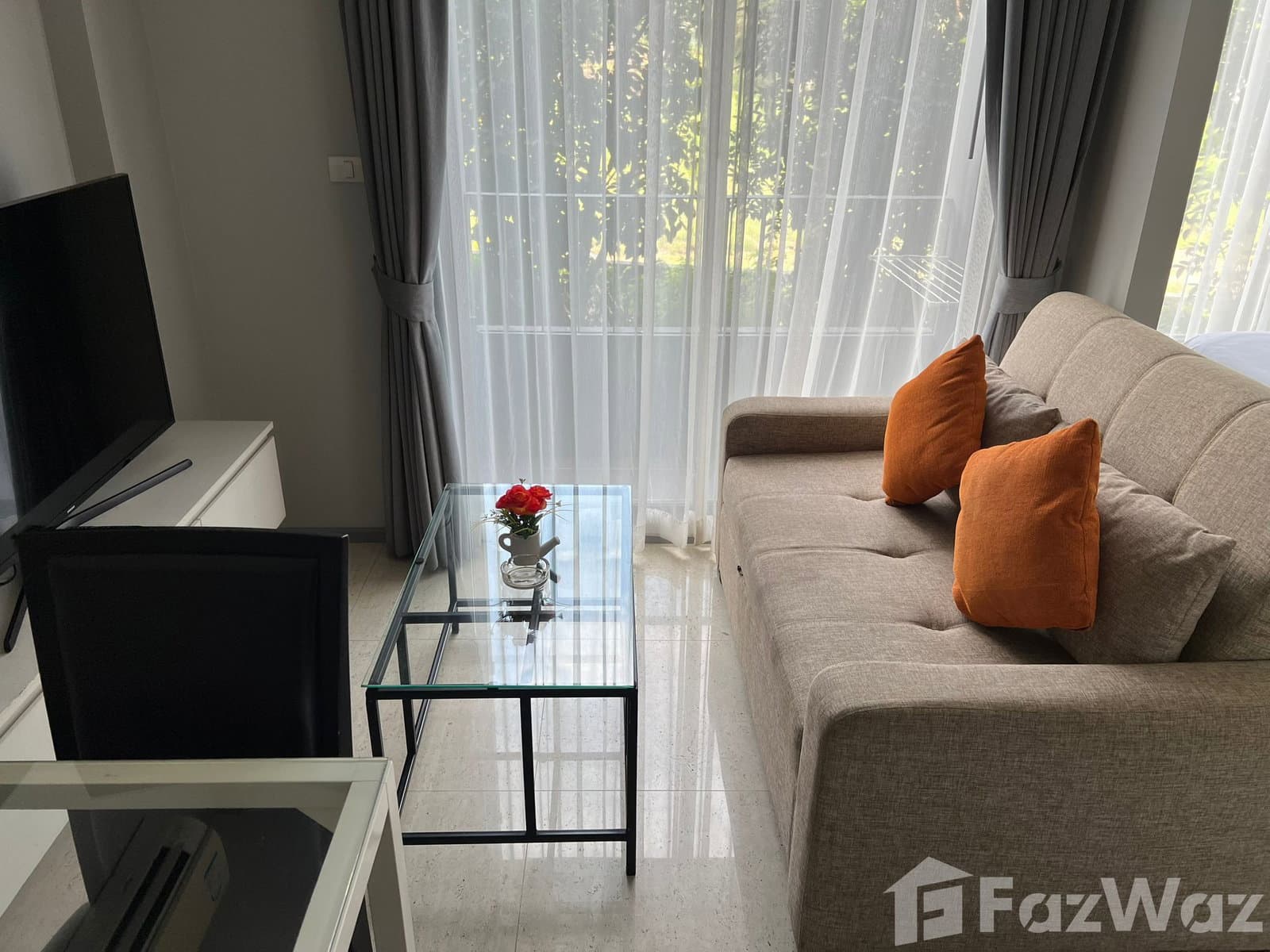 Immaculate Studio with Quality Fittings and Furniture  1222588 - image 2