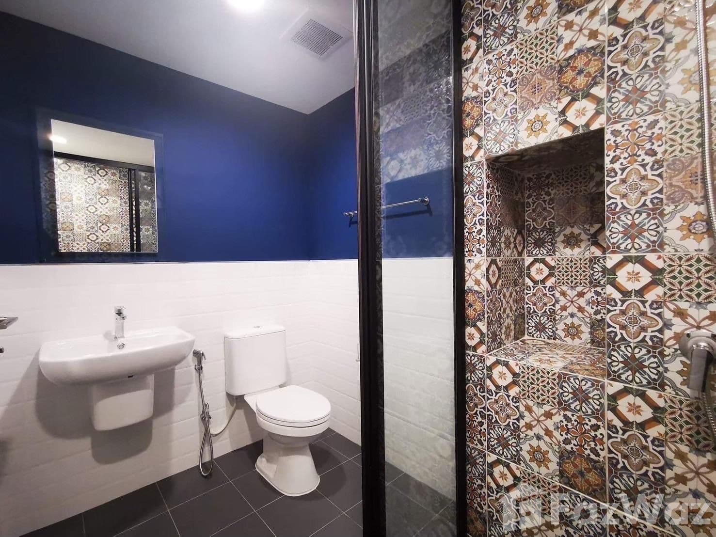 Studio Condo for sale at THE BASE Central Phuket  1988275 - image 2