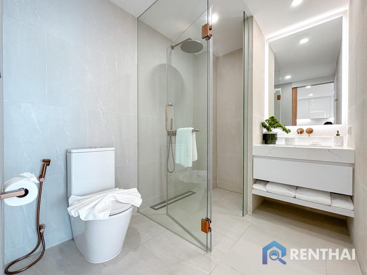 Stylish Siamese BangTao 2-bed Condo in Phuket with Luxury Amenities - image 7