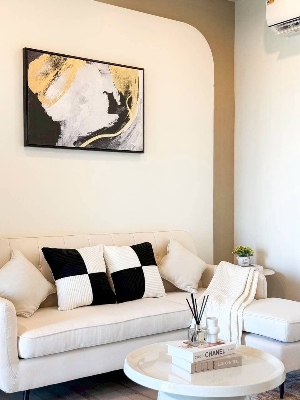 The Base Uptown For Sell WR-03976