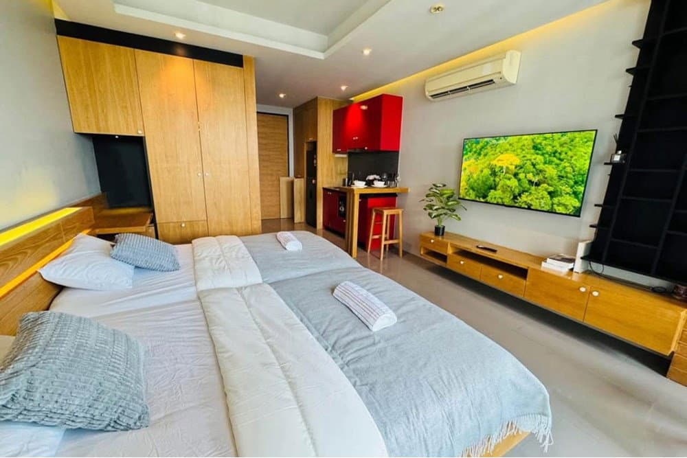 [920081021-160] Condo for Sale Naiharn Phuket.Tenant Secured, Foreigner freehold - image 7