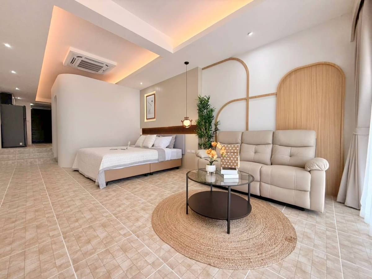 Green Golf Condominium WR-04141 - image 2