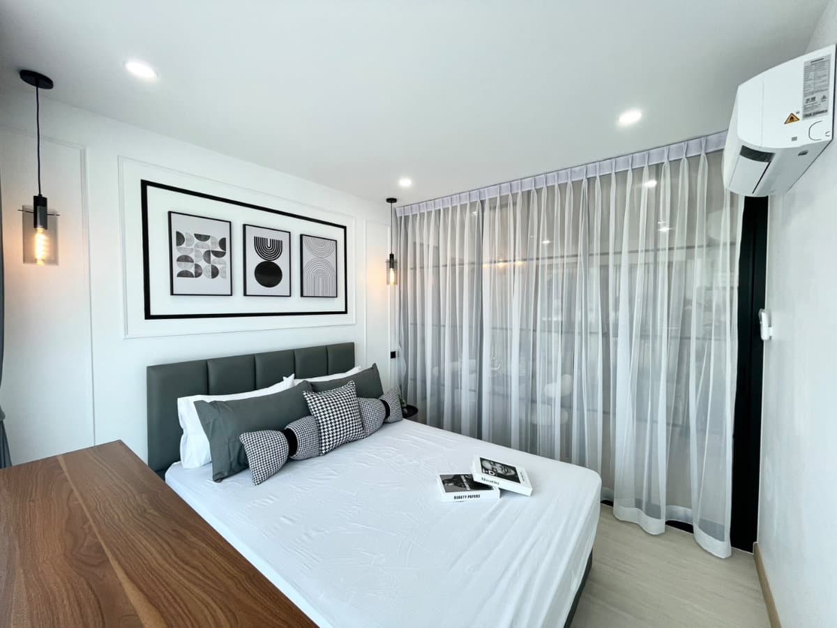The Royal Place Condominium Phuket - image 8