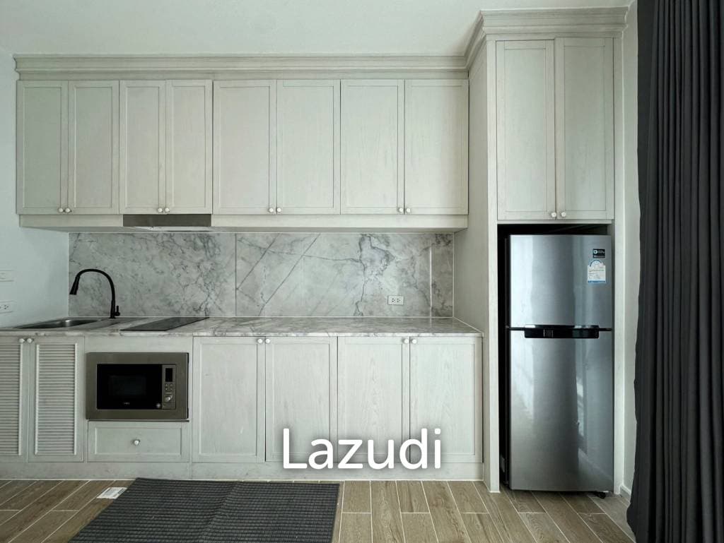 Renovated 1-Bedroom 40 SQ.M At Dlux Condominium For Sale - image 7