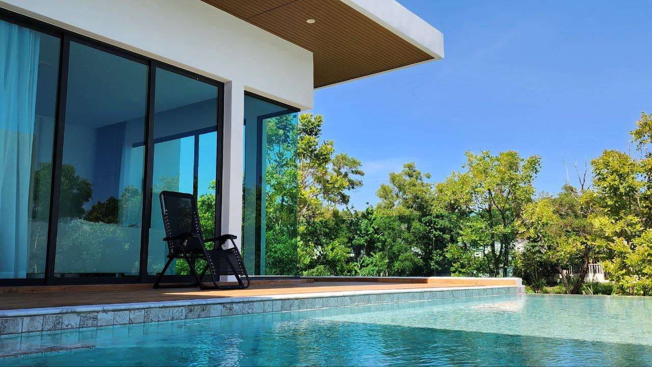 Urgent Sale: Casa Signature Lakeside Pool Villa in Ratsada, Phuket