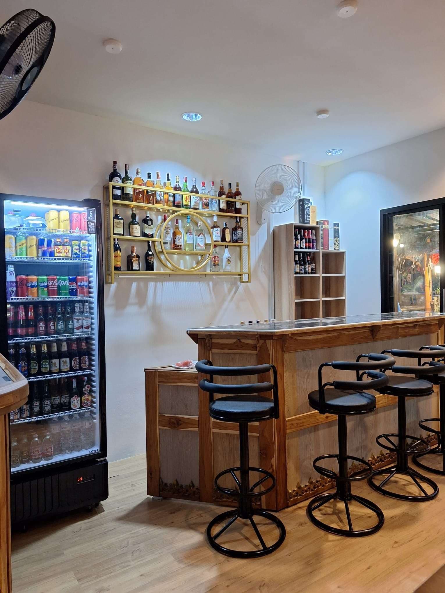Bar, Restaurant, Snack bar - image 3