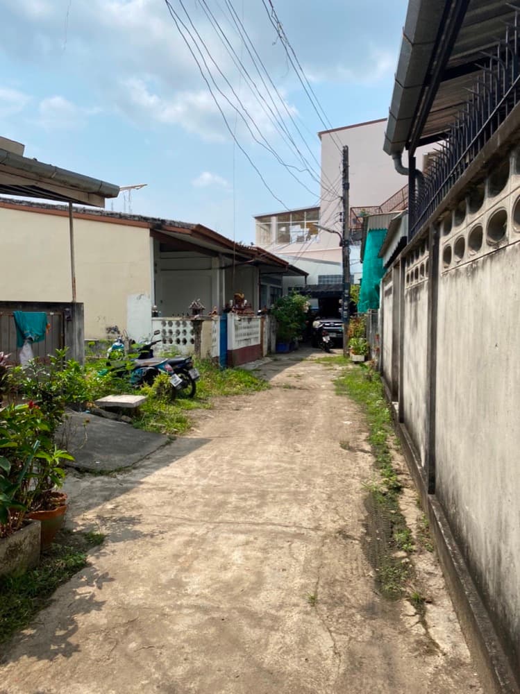 Vacant land only in title deeds, total area' ;s approximately 110 sqm (22 m x 5 m), Surin Road, Soi 2, Talat Yai Subdistrict, Mueang Phuket District. - image 7