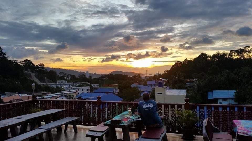 Land for sale, area 1 rai With buildings, restaurants, Soi Kuan Yang, Patong, sea and mountain views. - image 4