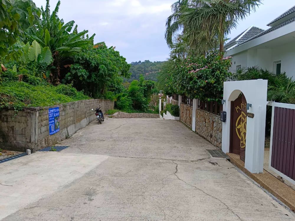 Land for sale 287 square meters, Kamala Soi 8, near Kamala Beach, partial sea view, on a hill 43 meters above sea level, Kamala, Kathu, Phuket, width 34 meters. Suitable for hotel, resort, house 46,000/square wah