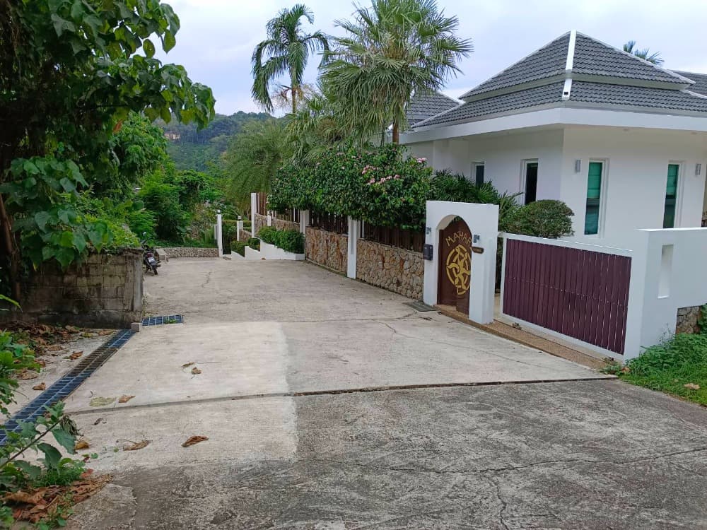 Land for sale 287 square meters, Kamala Soi 8, near Kamala Beach, partial sea view, on a hill 43 meters above sea level, Kamala, Kathu, Phuket, width 34 meters. Suitable for hotel, resort, house 46,000/square wah - image 2