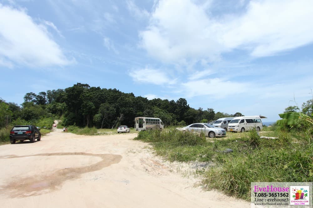 Land For Sale. Seaview Phuket - Patong - Tri Trang area. Size of Land around 13 Rai. For Sale 100,000 baht./sq.wa. Total 520 million baht. - image 4