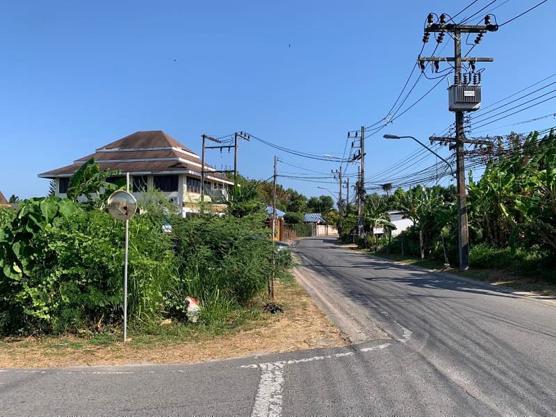 Empty land for sale, corner plot, 4 rai, can be sold separately, near Robinson Lifestyle, Chalong Branch, Chalong Subdistrict, Mueang Phuket. - image 3