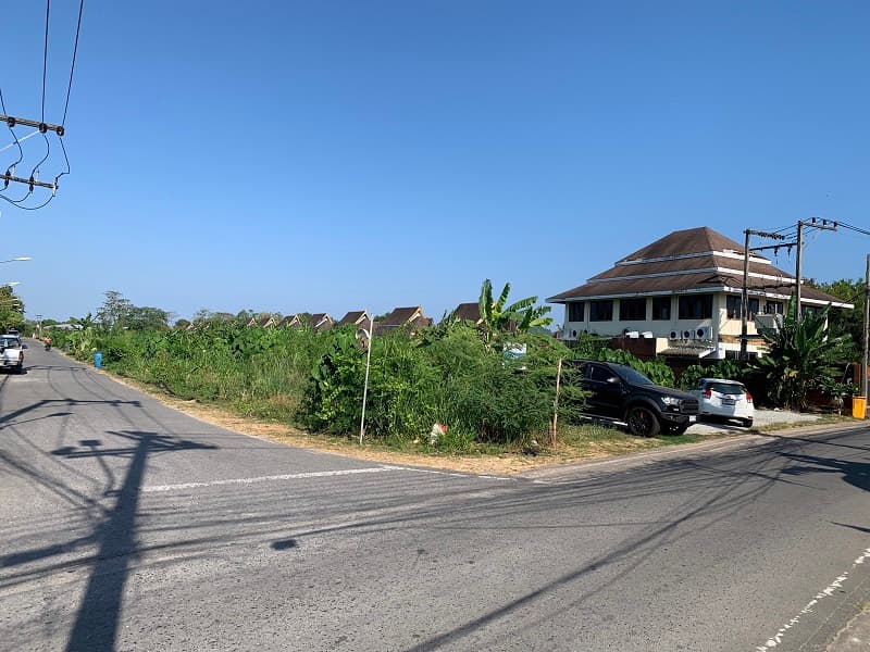 Empty land for sale, corner plot, 4 rai, can be sold separately, near Robinson Lifestyle, Chalong Branch, Chalong Subdistrict, Mueang Phuket. - image 4