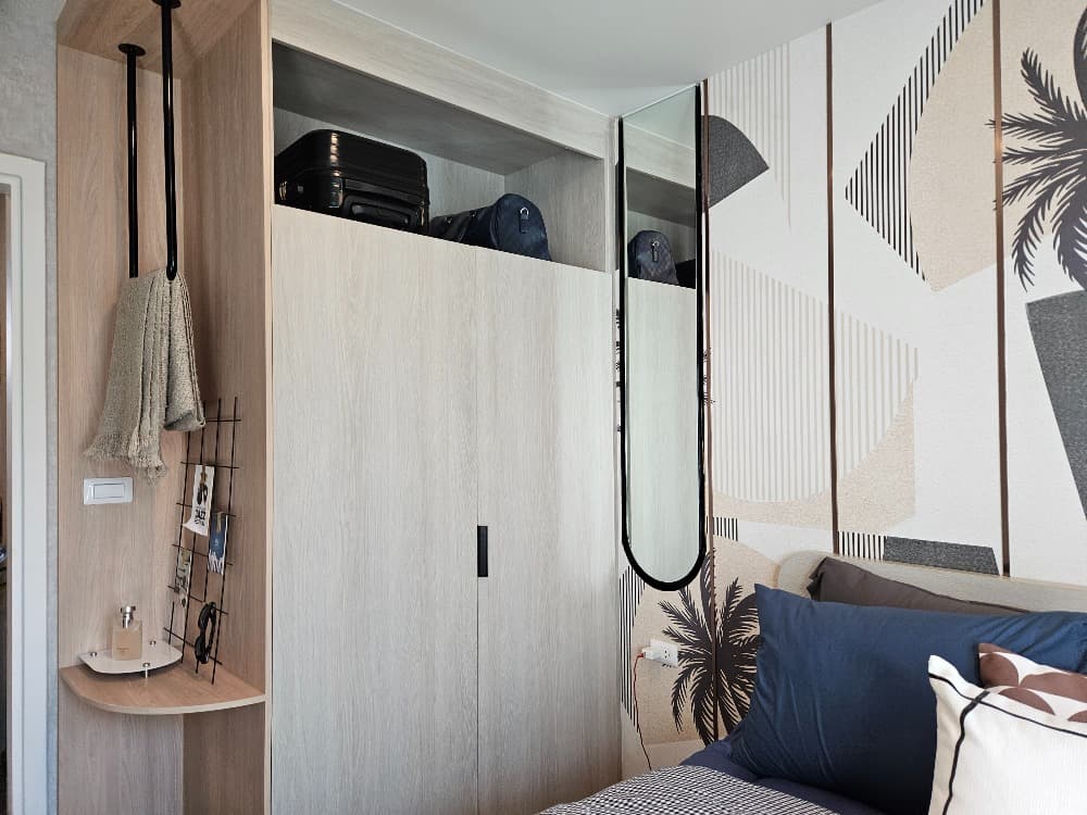 Down payment sale, cheap price!! Fully furnished, Very​Close Central - image 5