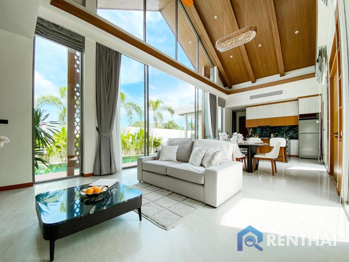 Luxurious 3-bed Villa at The Ozone Residences, Phuket, with Private Pool - image 3