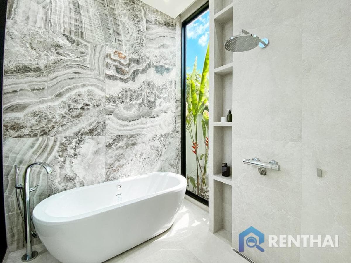 Luxurious 3-Bedroom Proxima Villa in Phuket, Pool, Garden - image 5