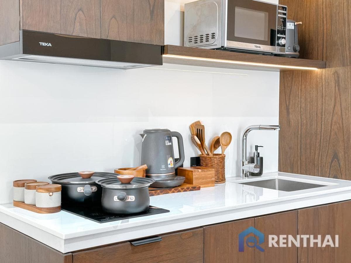 Sunny Moon Studio 1bed in Phuket: Fully Furnished + Pool, Gym & Parking - image 2