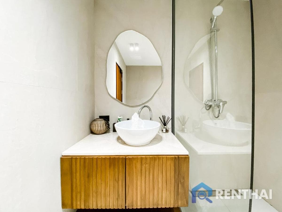 Sunny Moon Studio Condo in Phuket: Fully Furnished + Pool, Gym & Parking - image 8