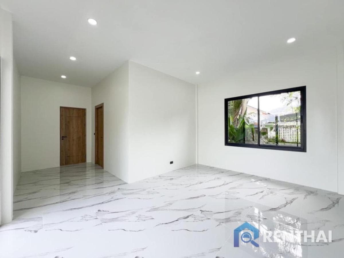 New renovated 3 bedroom pool Villa in Siayuan Rawai - image 5