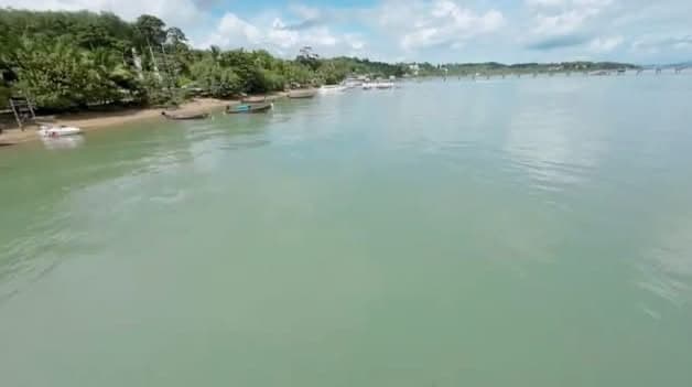 ● Prime location ● Golden Land, Por Phuket Bay | 8 Rai 238.00 Sq. 6. (3,438.00 sq.w.) | Yellow area Build up to 23 tall buildings - image 4