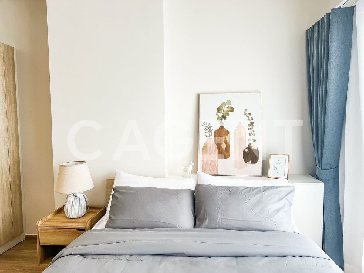 Sold with the condo tenant - image 6