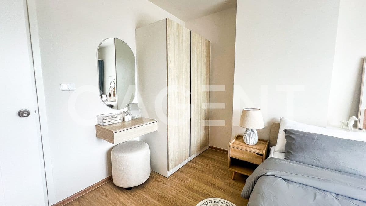 Sold with the condo tenant - image 5