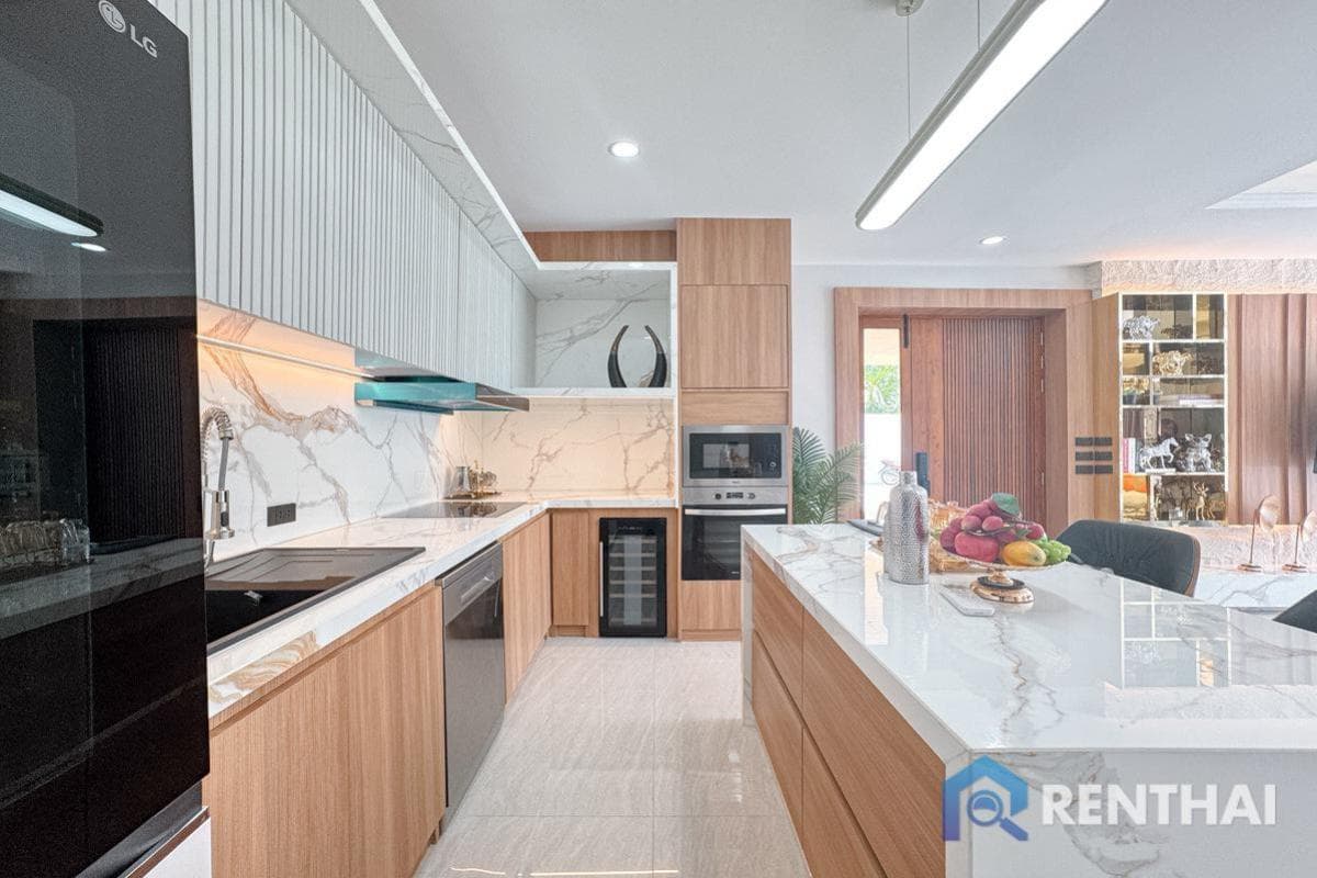 only 7 house! very privacy modern pool villa in BangJo Phuket - image 4