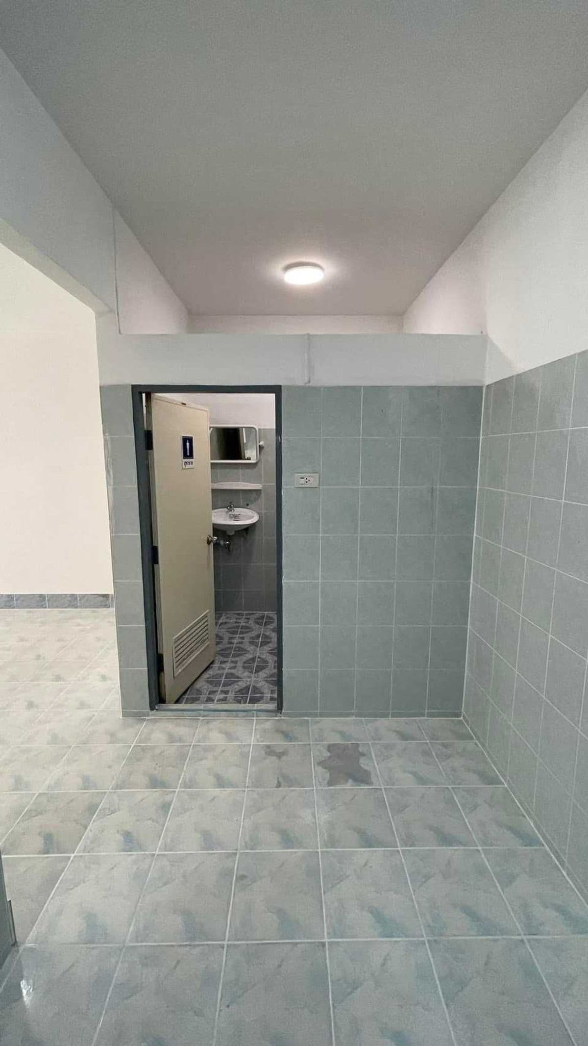 Townhouse for Sale 72 sq.m. Near Central Festival Phuket - image 7